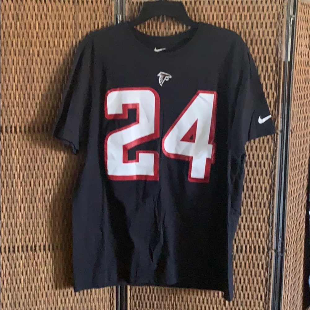 Nike Atlanta Falcons T-shirt # 24 Freeman size XL